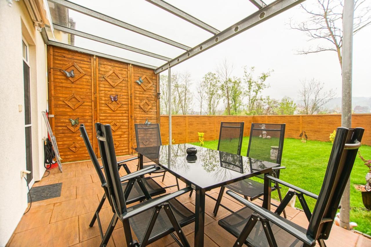 Auszeit Steiraland 1 Mit Privaten Garten Ueberdachter Terrasse Und Parken Leoben  Exteriör bild