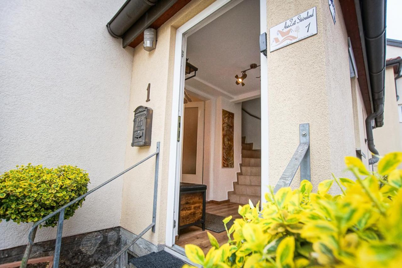 Auszeit Steiraland 1 Mit Privaten Garten Ueberdachter Terrasse Und Parken Leoben  Exteriör bild