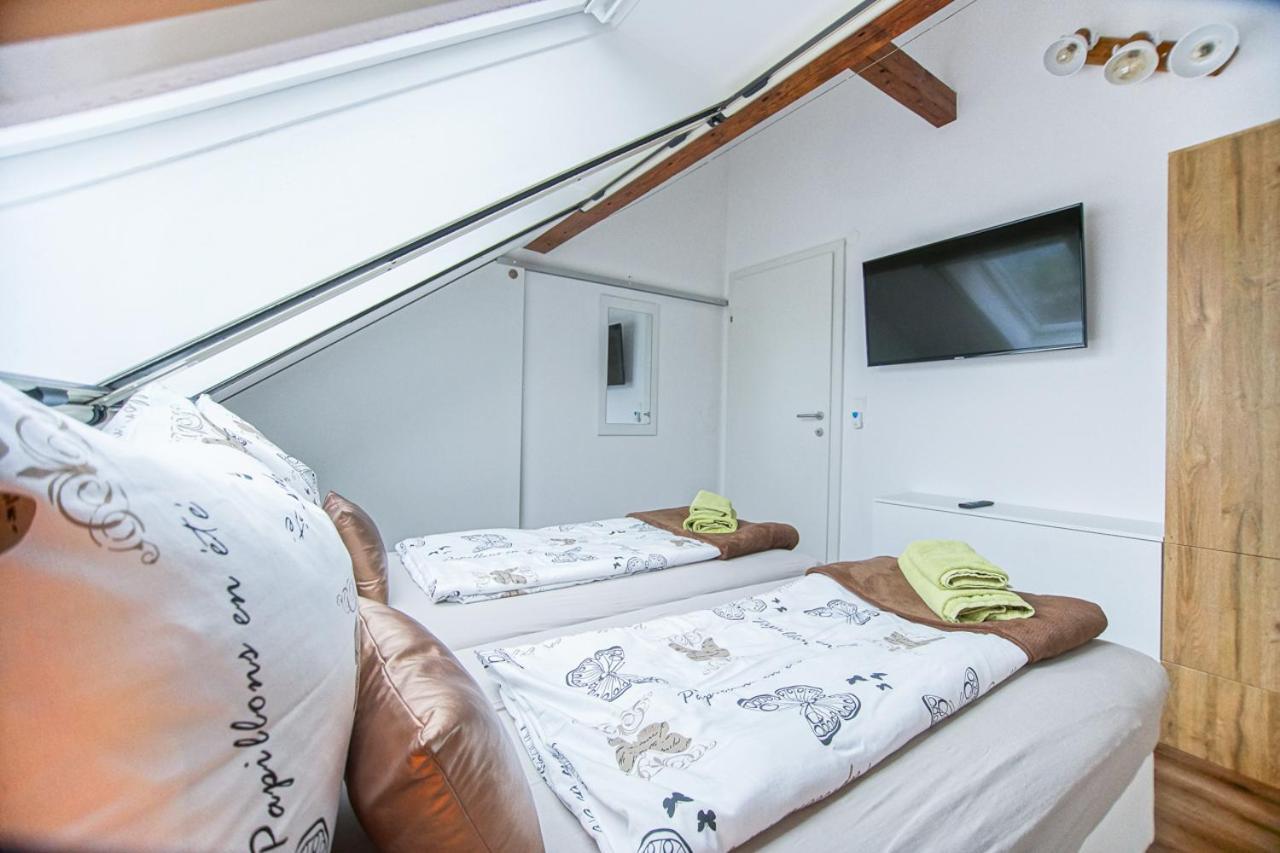 Auszeit Steiraland 1 Mit Privaten Garten Ueberdachter Terrasse Und Parken Leoben  Exteriör bild
