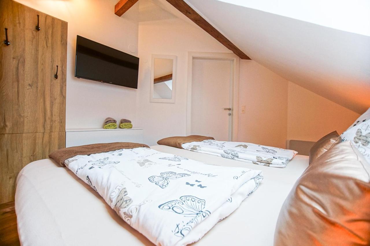 Auszeit Steiraland 1 Mit Privaten Garten Ueberdachter Terrasse Und Parken Leoben  Exteriör bild